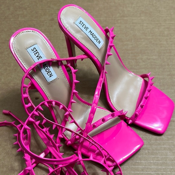 Steve Madden Uplift Lace Up Heel Sandal Barbie Pink Spike Womens Size 8 Like New - Picture 2 of 10